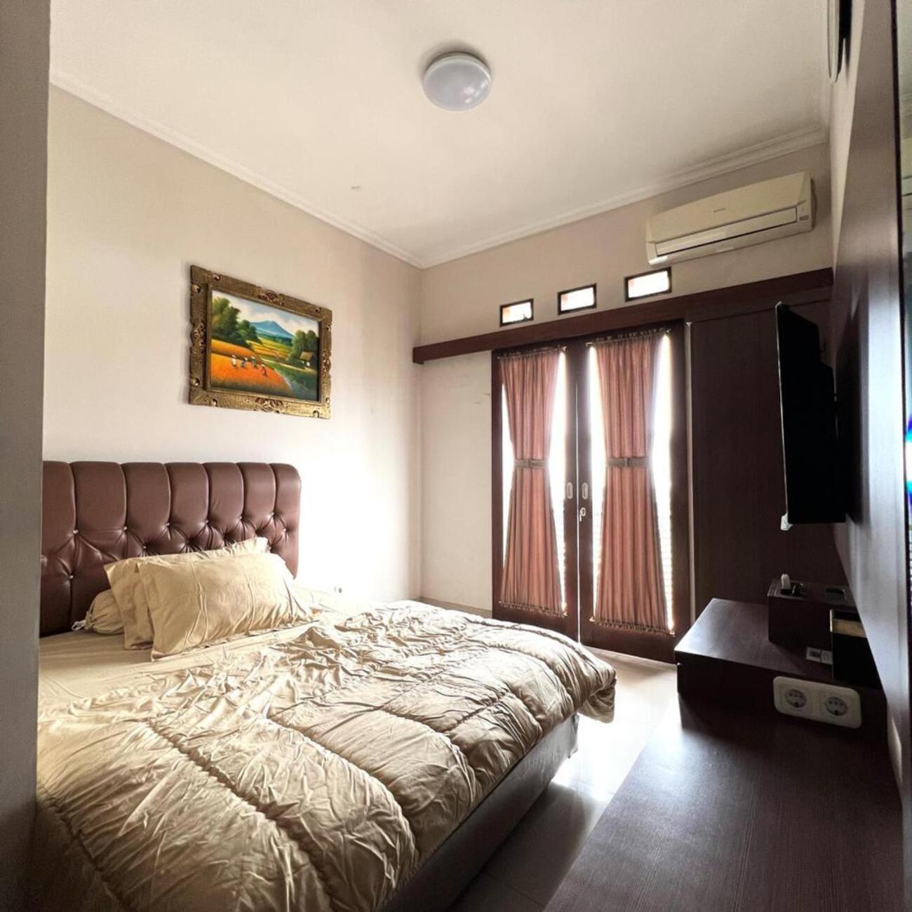 Hens Guesthouse Syariah Gadobangkong Zewnętrze zdjęcie